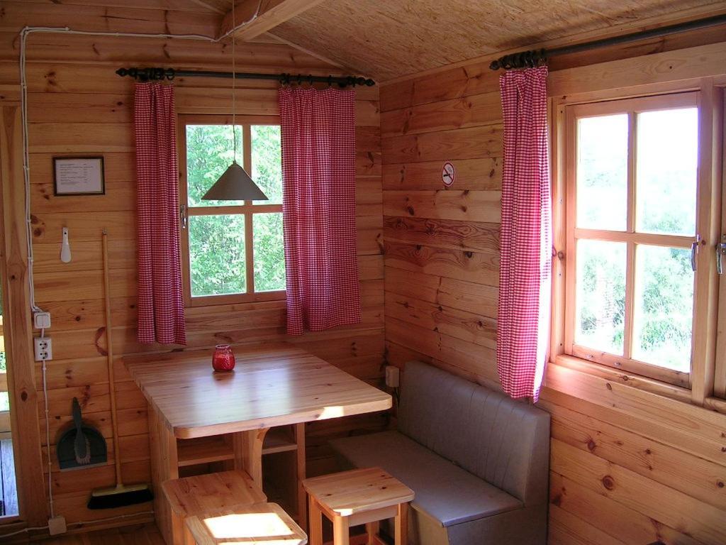 Villa Kalda Talu Tõlliste Zimmer foto
