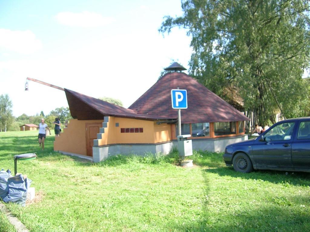 Villa Kalda Talu Tõlliste Exterior foto